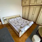 Zdenka Pobri Apartament *