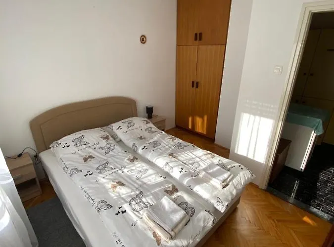 Zdenka Pobri Apartman Abbázia
