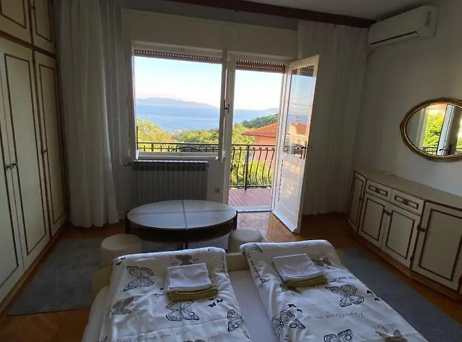 Zdenka Pobri Apartman Abbázia